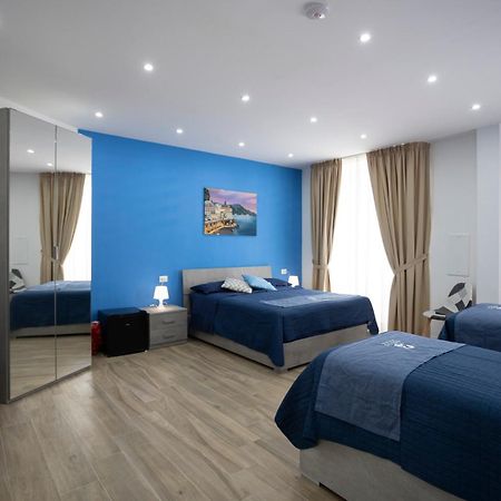 Giuly Suites & Rooms Neapel Exterior foto