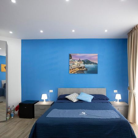 Giuly Suites & Rooms Neapel Exterior foto