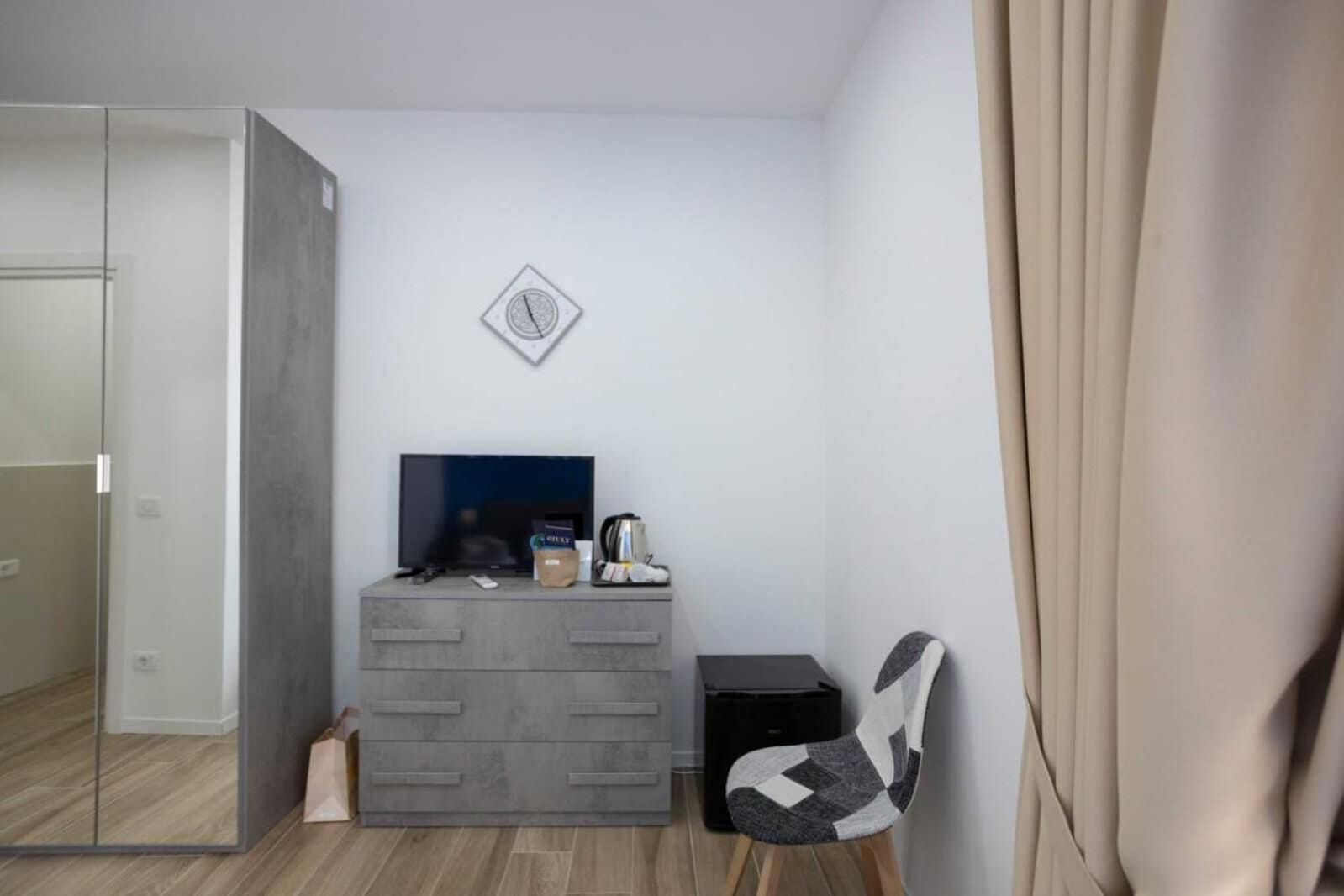 Giuly Suites & Rooms Neapel Exterior foto