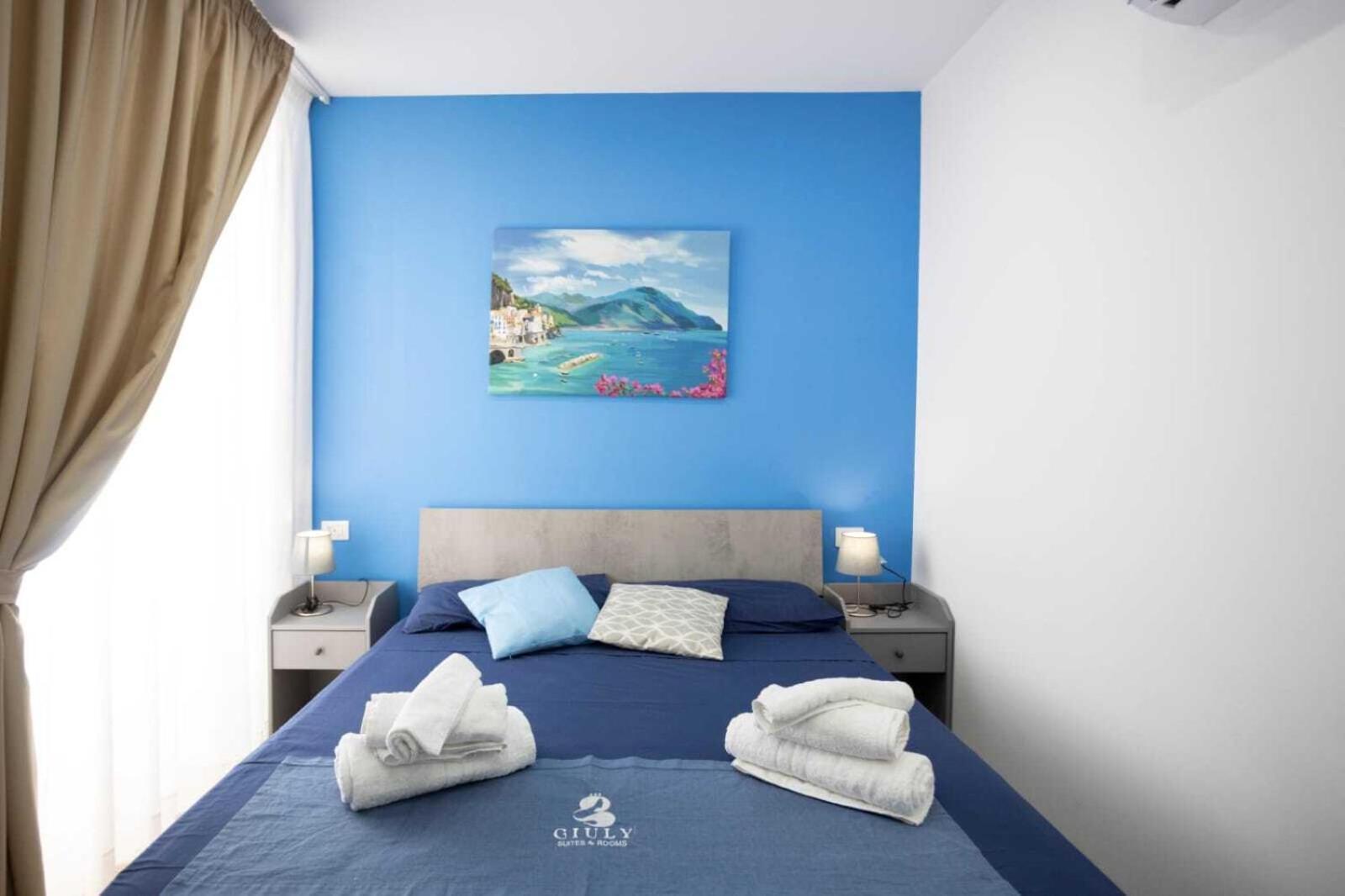 Giuly Suites & Rooms Neapel Exterior foto