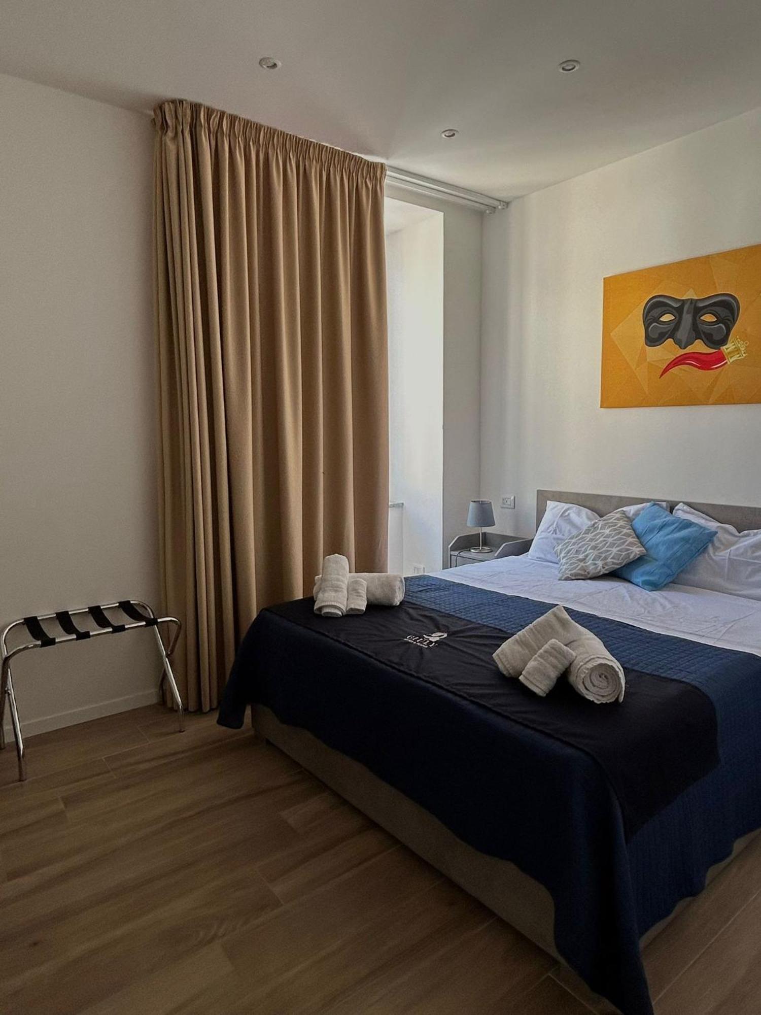 Giuly Suites & Rooms Neapel Exterior foto